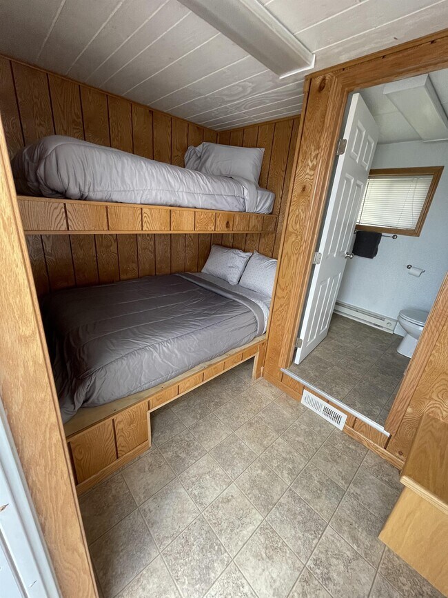 Foto del edificio - 541 WashingtonOrange Trailer