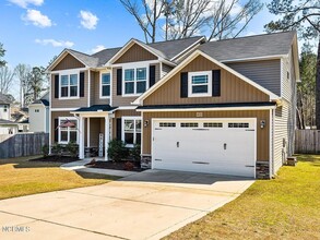 Building Photo - 615 Overland Ct