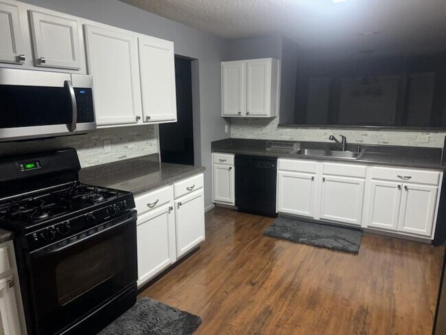 Foto del edificio - 1534 Gunstock Ct