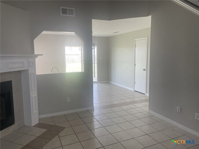 Building Photo - 4616 Indigo Dr