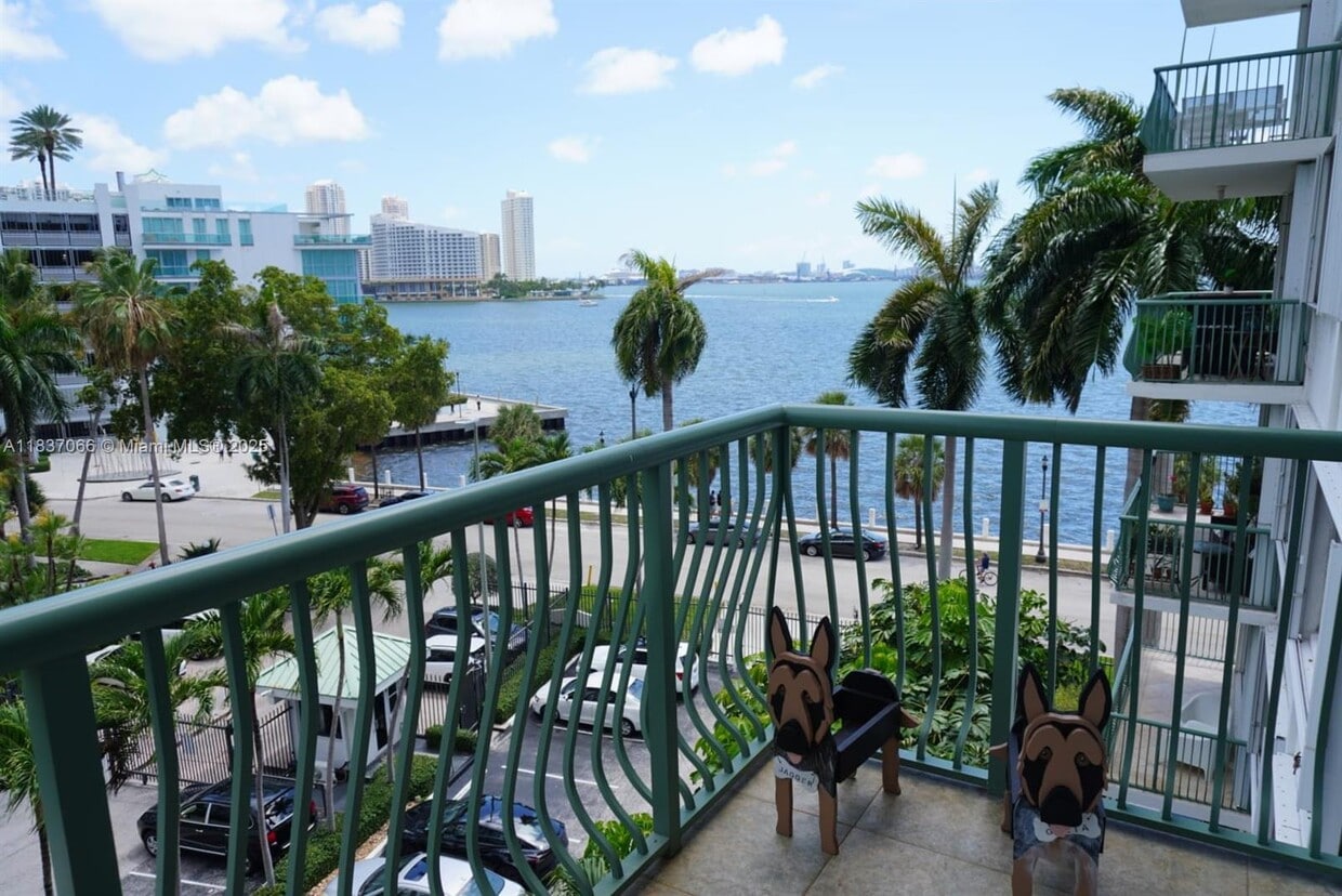 Foto principal - 1408 Brickell Bay Dr