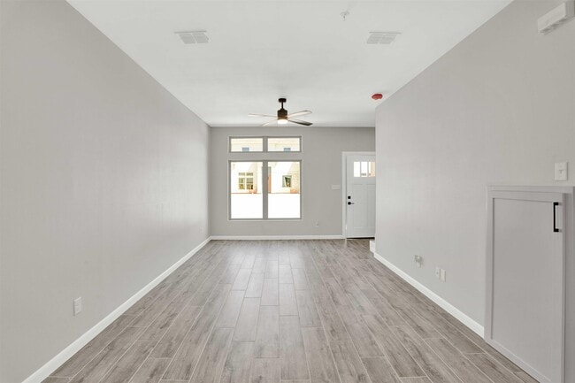 Foto del edificio - 1010 Monaco Blvd