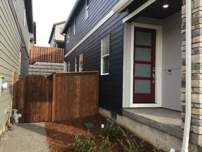 Building Photo - 3751 SW 40th St