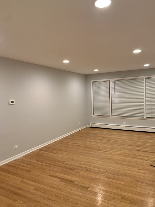 Living Room with recessed lights - 6828 N Northwest Hwy