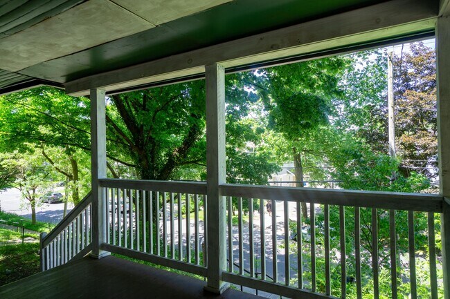 Foto del edificio - 859 Lancaster Ave