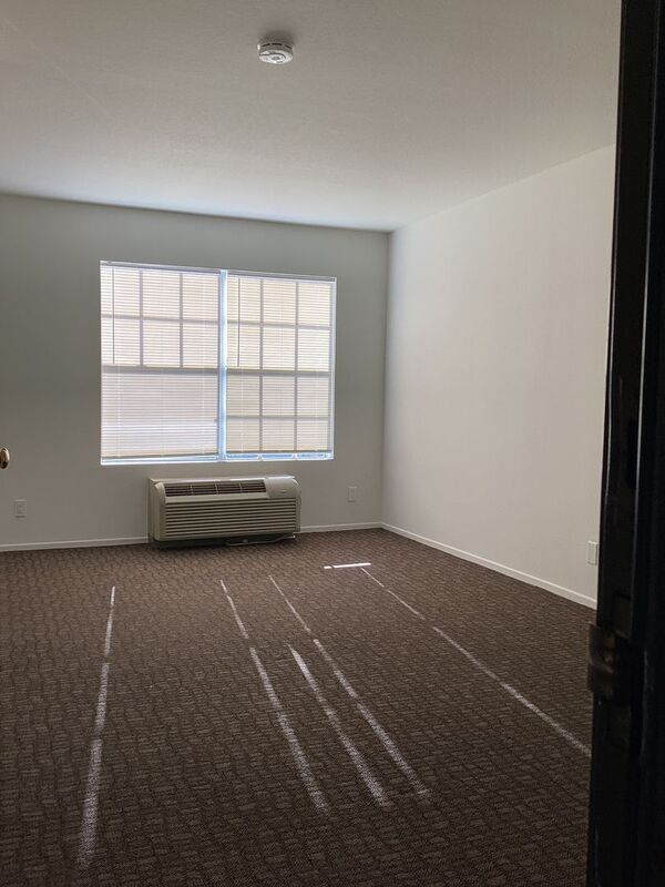 Foto del edificio - 13003 Hadley St