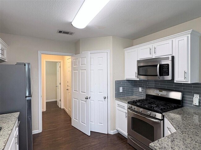 Foto del edificio - 12609 Linford Dr