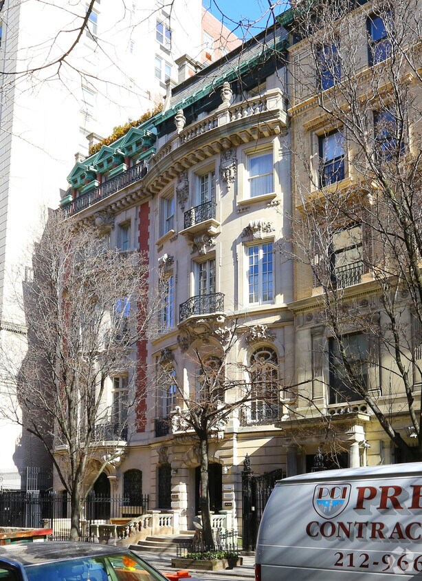 Foto principal - 5 E 82nd St