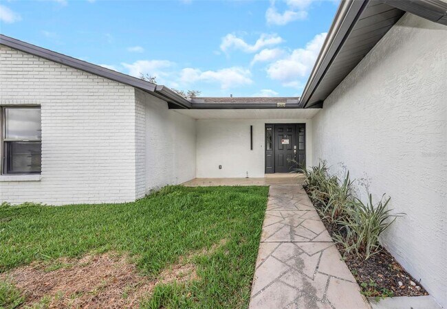 Foto del edificio - 4030 Fieldgreen Pl