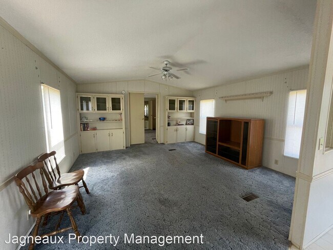 Building Photo - 3 br, 2 bath House - 6796 Cheval Dr