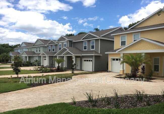 Building Photo - 2437 E Pine St