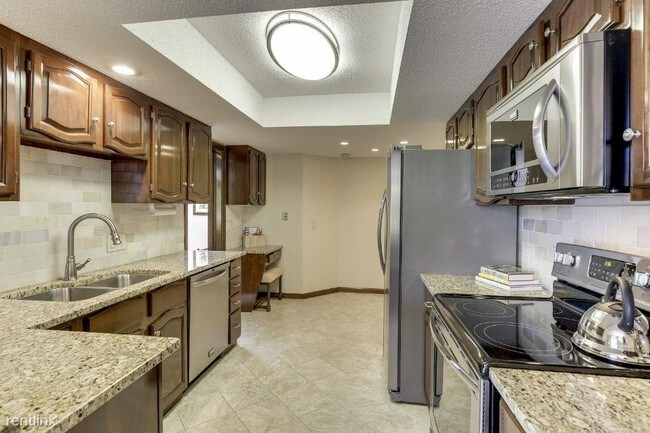 Foto del edificio - 5601 Dewey Hill Rd