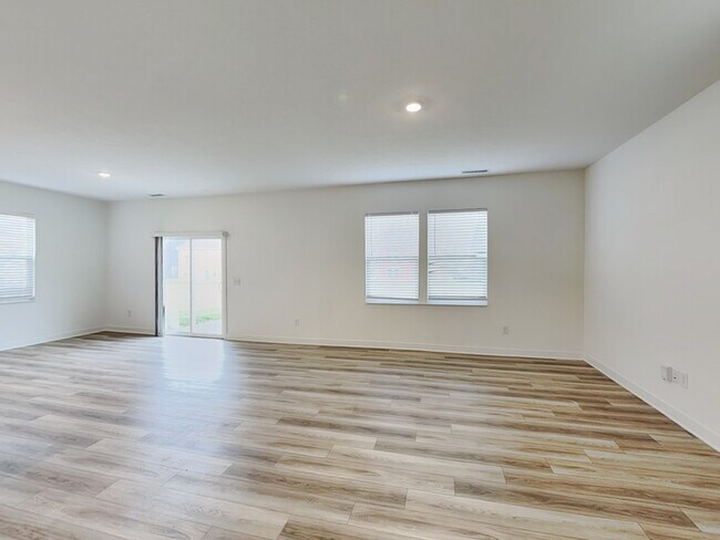 Foto del edificio - 707 Oxford Ln