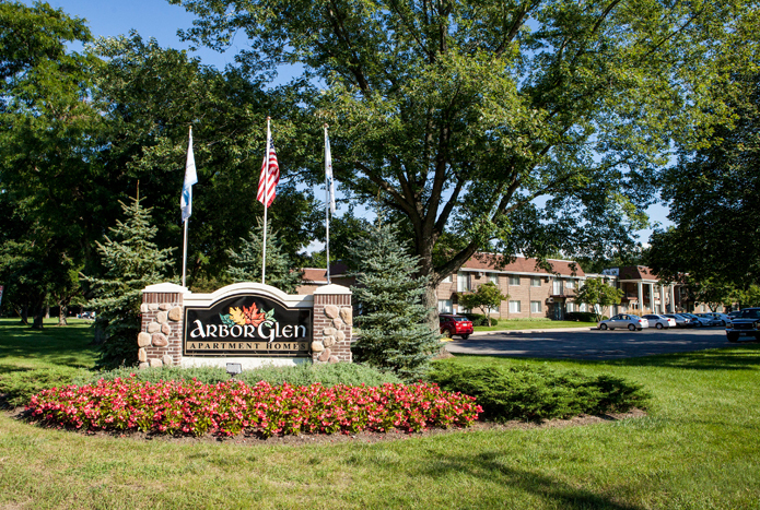 Primary Photo - Arbor Glen Apartments