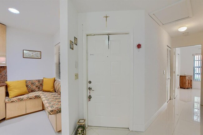 Foto del edificio - 65 Centennial Ct