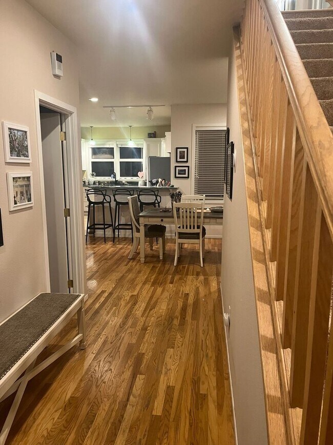 Foto del edificio - Charming 3BR House in Ashland