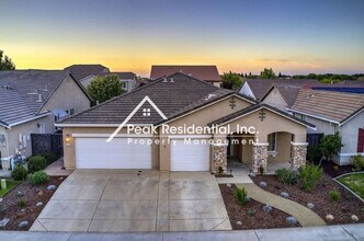 Building Photo - 2439 Everley Cir