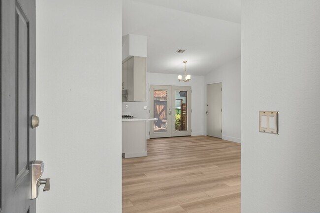 Foto del edificio - 145 Summerset Dr