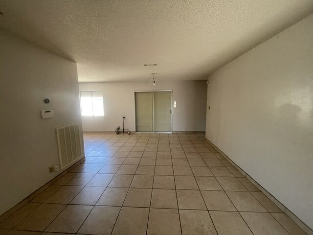 Foto del edificio - 7016 Hurricane Way