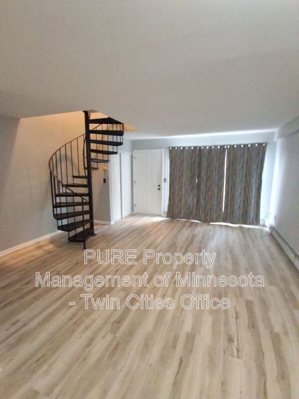 Building Photo - 7448 72nd Ln N