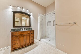 Building Photo - 3327 S Country Meadows Ln