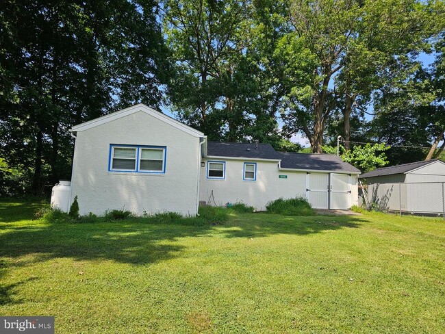 Building Photo - 505 Avalon Dr