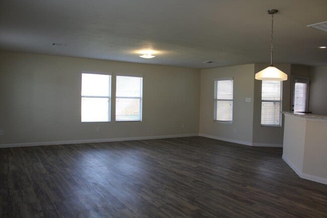 Building Photo - 5722 Latta Plantation Dr