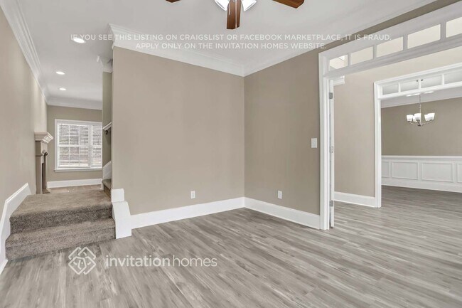 Building Photo - 875 Creekdale Dr