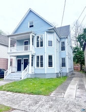 Building Photo - 52 Admiral St