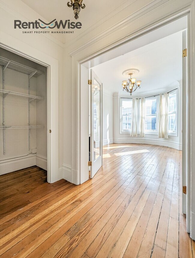 Foto del edificio - 3230 16th St