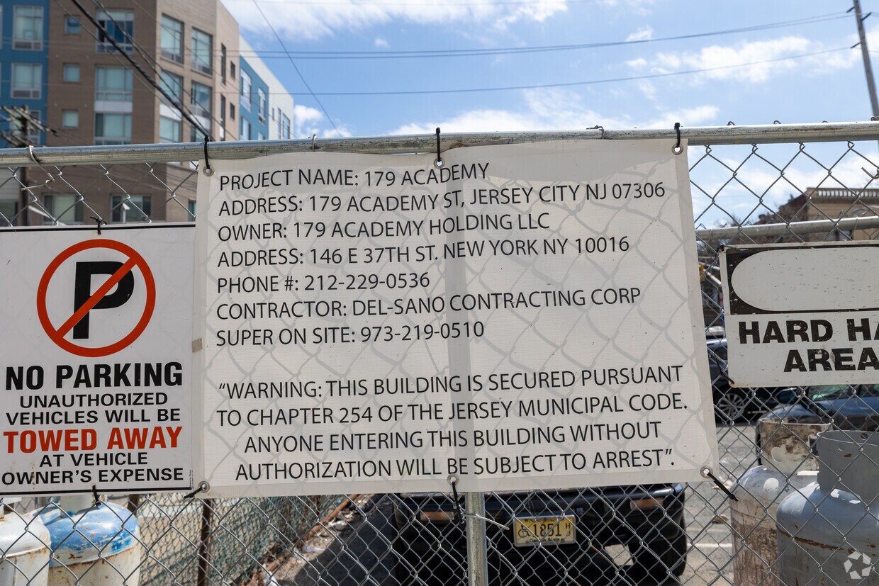 Foto del edificio - 179 Academy St