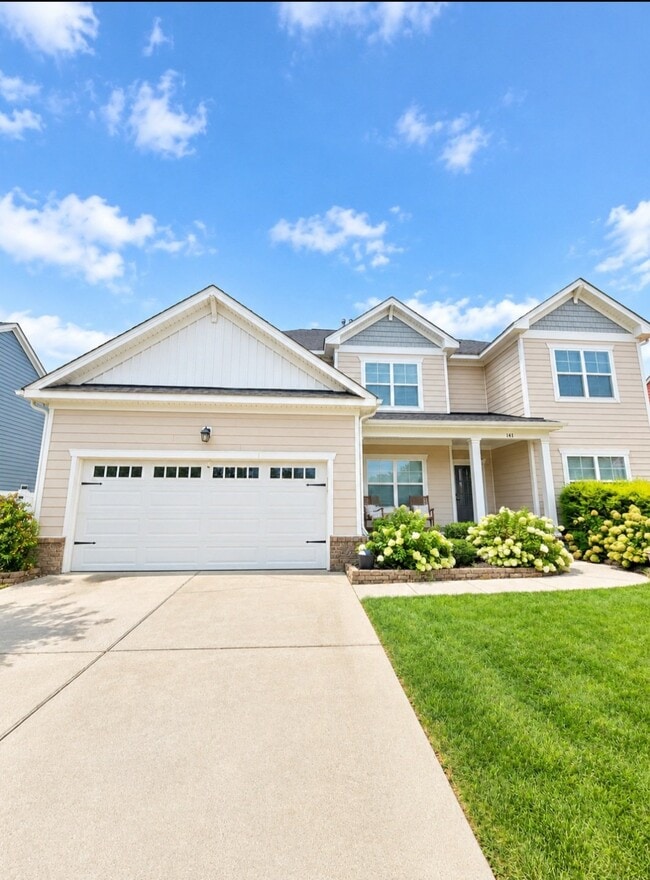 Building Photo - 141 Bella Dr