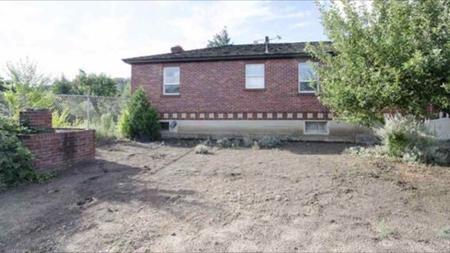 Foto del edificio - COUNTRY LIVING JUST OUTSIDE OF RENO!