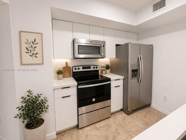 Building Photo - 450 S Park Rd