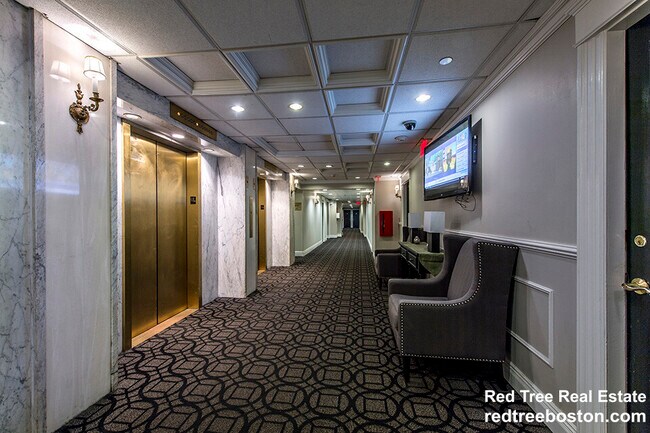 Building Photo - 62 Boylston St