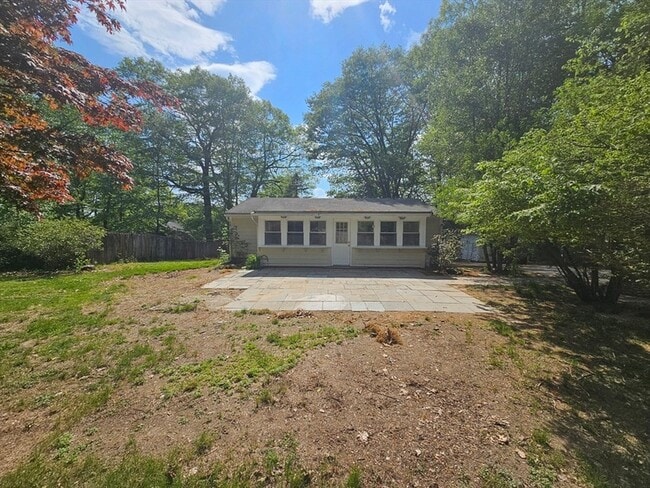 Building Photo - 37 Fairchild Dr