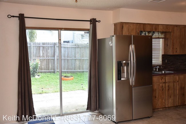 Building Photo - 3 br, 2 bath House - 348 Santiago Ct.