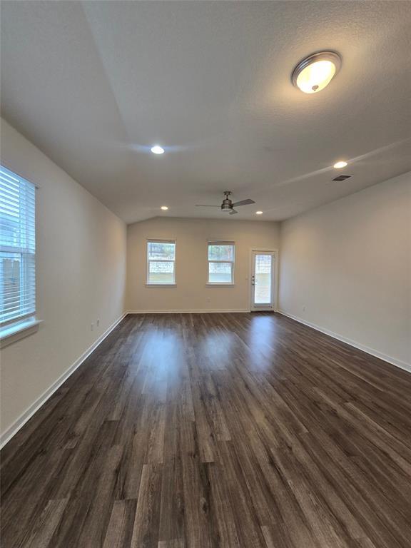 Foto del edificio - 7917 Linnie Ln