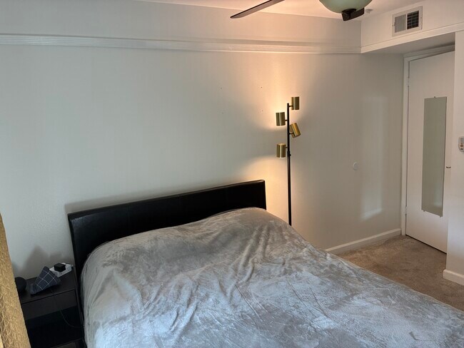 Dormitorio - 25718 Hogan Dr