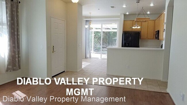 Foto del edificio - 2 br, 2 bath House - 1641 Regent Drive