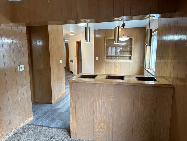 DINING ROOM - 43 S Main St
