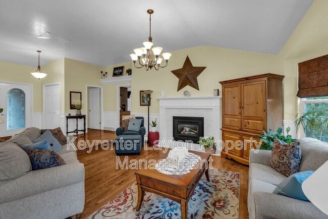 Building Photo - 2335 Summerwood Dr