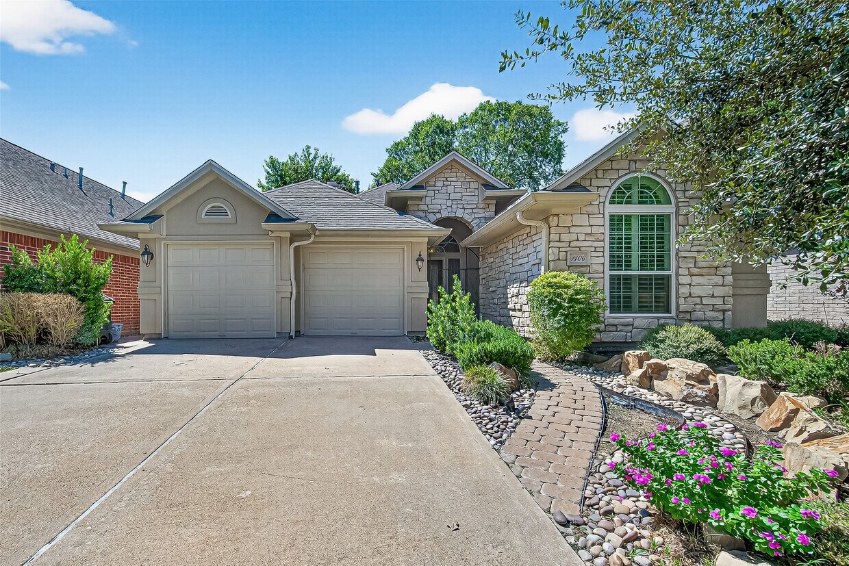 Foto principal - 1106 Parkhaven Ln
