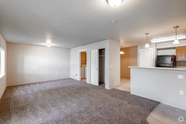 Studio - 612 SF - Woodland Meadows