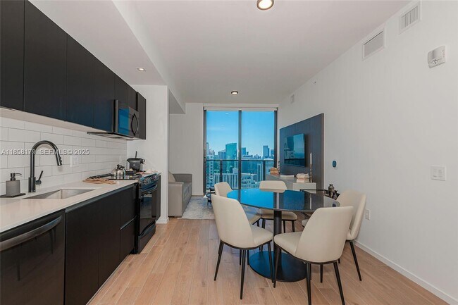 Foto del edificio - 398 NE 5th St