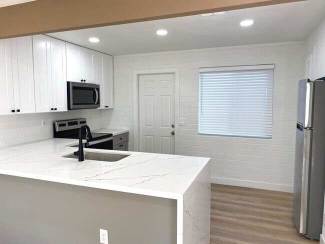 Interior Photo - The Grayson2