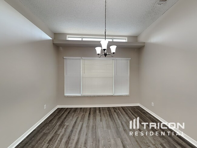 Building Photo - 1824 Erin Brooke Dr