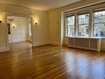 Foto del edificio - 32 Goodrich Rd