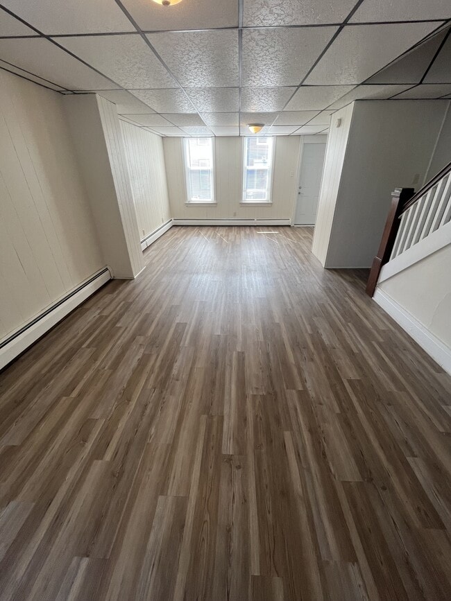 Building Photo - 1027 Church St