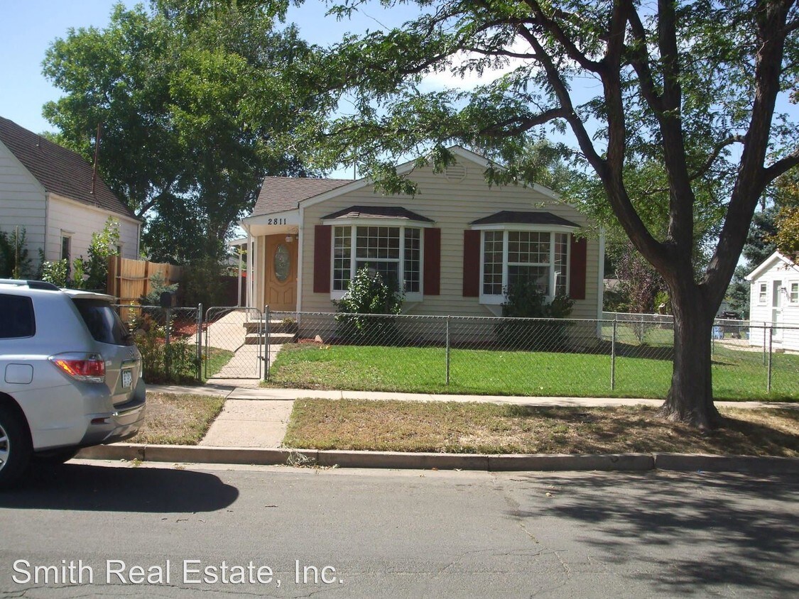 Primary Photo - 2811 S Cherokee St